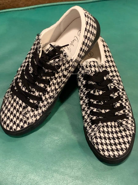 Charlie Paige Black/White Houndstooth Tennis Shoes