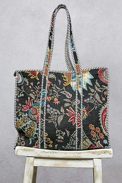 BLACK MULTI PRINT QUILTED TOTE BAG