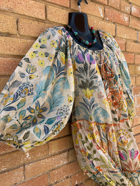 VANILLA FLORAL DRESS