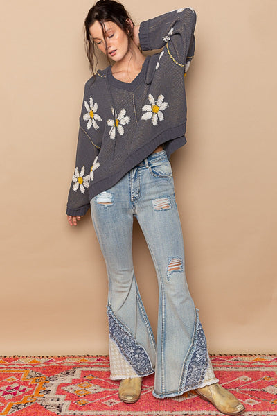 Hooded v-neck floral pattern pullover sweater