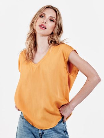 Yanis Sleeveless Top