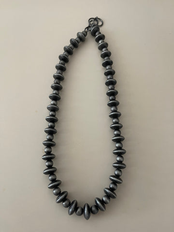 NAVAJO MINI PEARL NECKLACE
