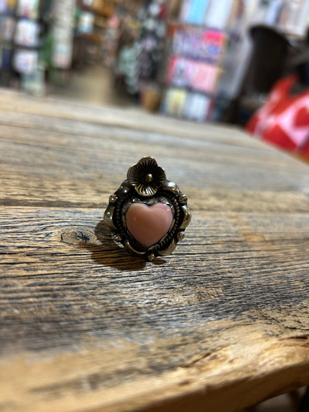 NAVAJO PINK HEART RING