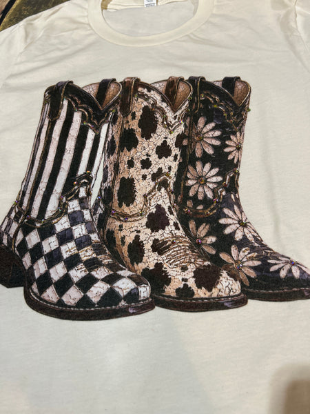 3 BOOT BLING TEE