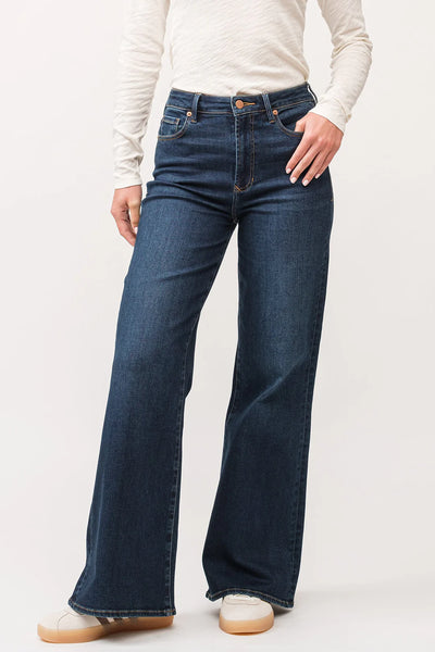 FIONA HIGH RISE CLEAN HEM WIDE LEG JEANS IGUAZA