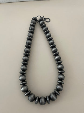 NAVAJO PEARL NECKLACE