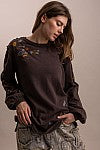 FLOWER EMBROIDERY SWEATSHIRT