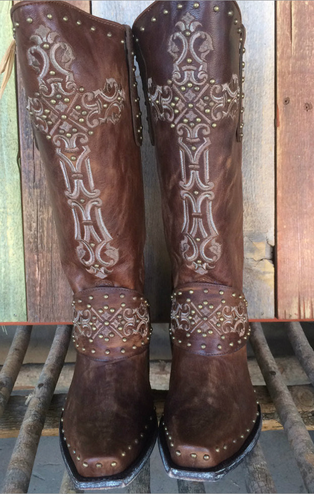 Old Gringo Hippie Drama (PM) - Main Image