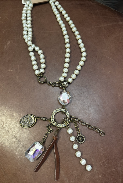 Pearl Cluster Pendant Necklace