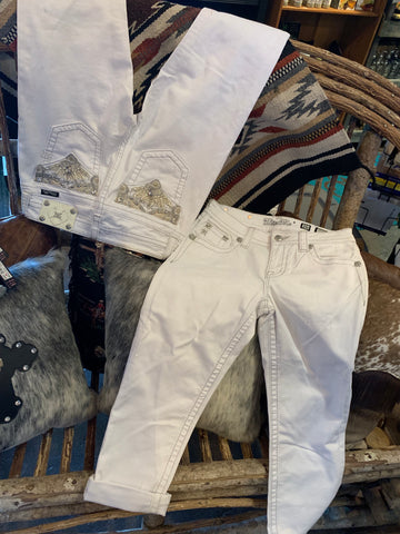 Sale ~ Miss Me White Boyfriend Capris