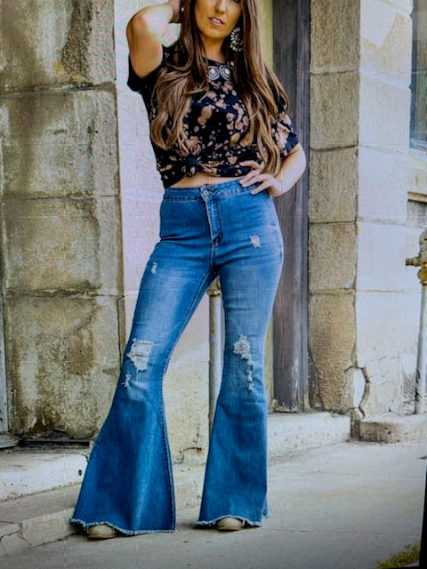 Lightweight Flair Jean Frayed Hem